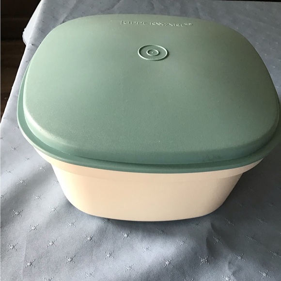 Vintage Tupperware Steamer NWT - Picture 1 of 4